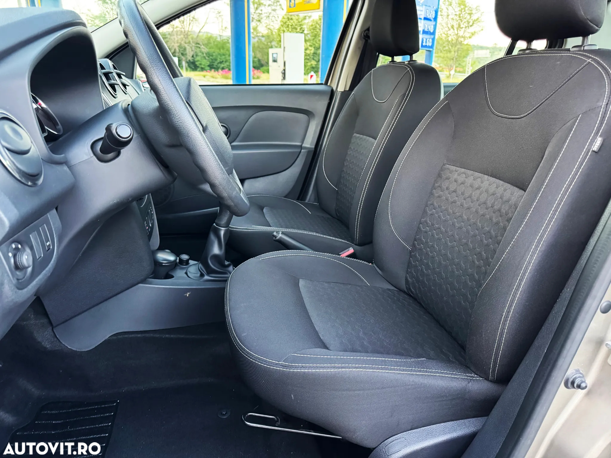 Dacia Logan 0.9 TCe Laureate - 7