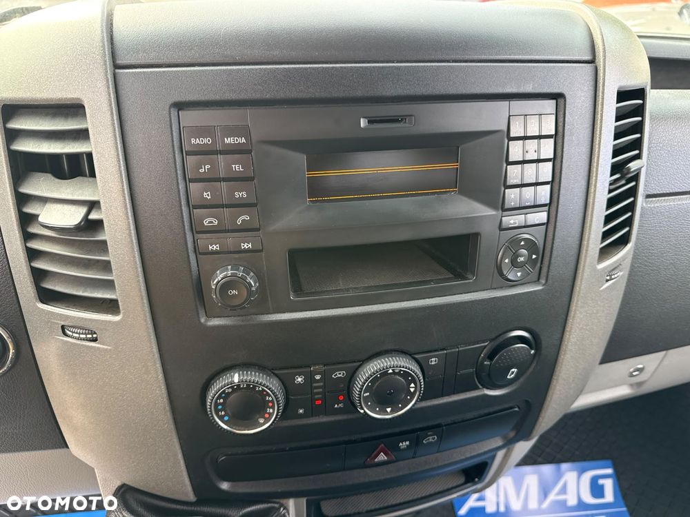 Mercedes-Benz SPRINTER - 18