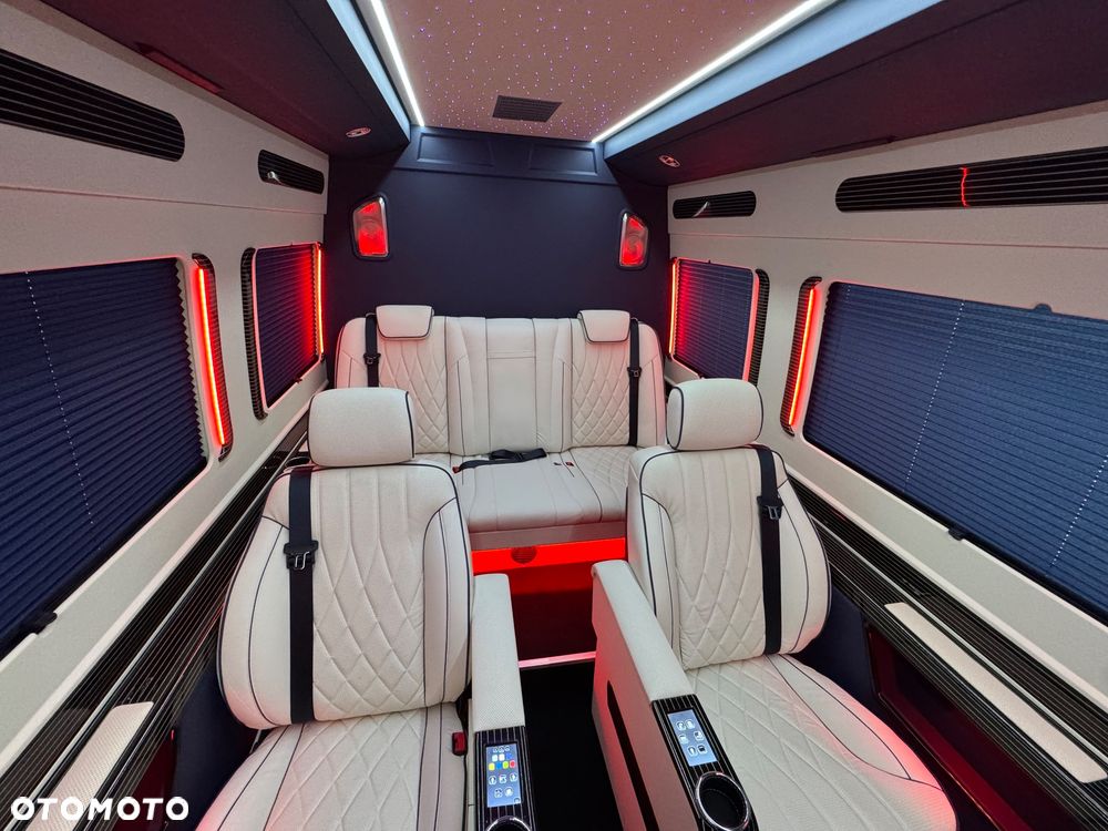 Mercedes-Benz Sprinter - 17
