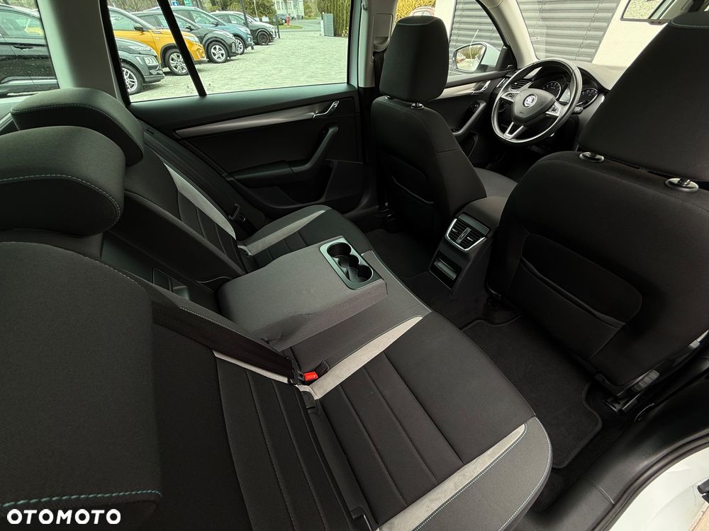 Skoda Octavia 2.0 TDI DSG Premium Edition - 27