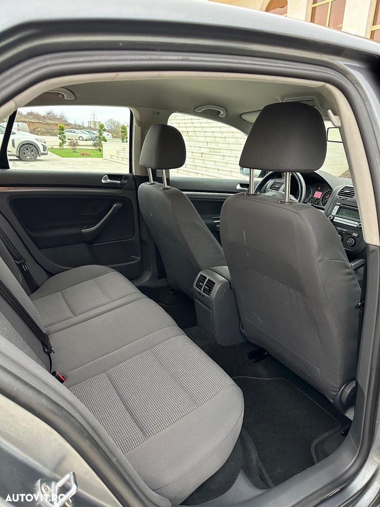 Volkswagen Jetta 1.9 TDI Comfortline - 8