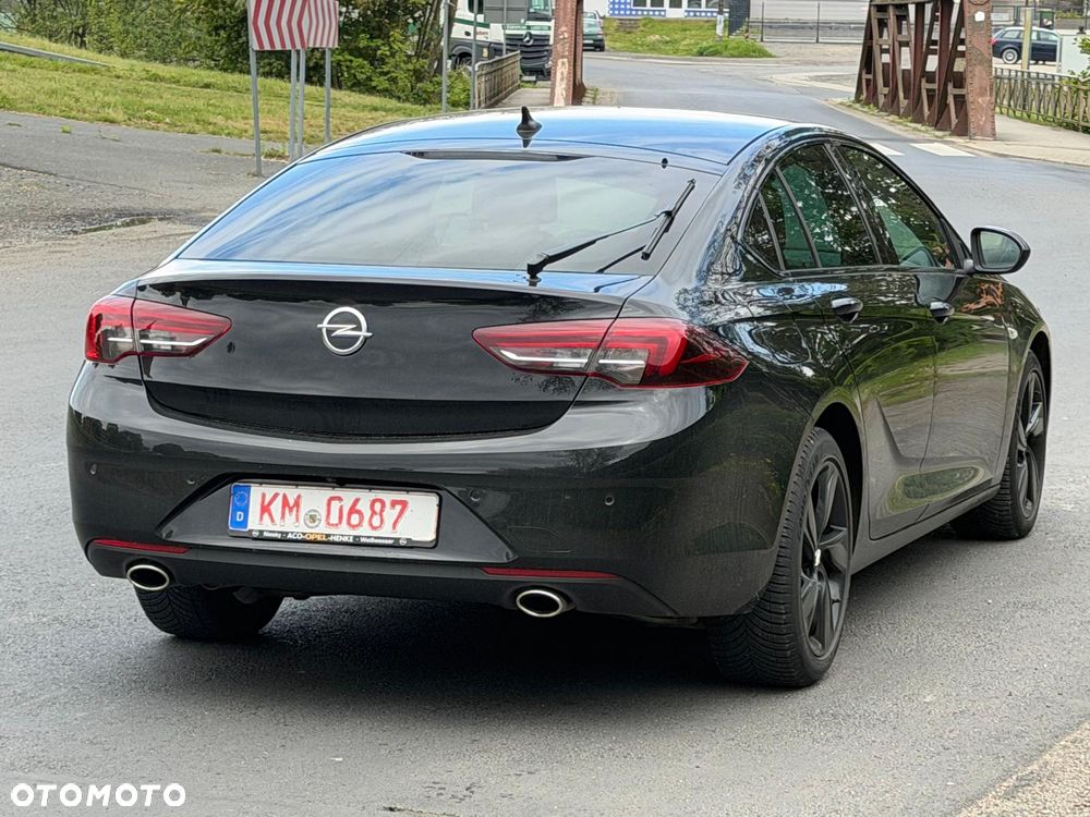 Opel Insignia 2.0 BiTurbo 4x4 Ultimate Exclusive - 5