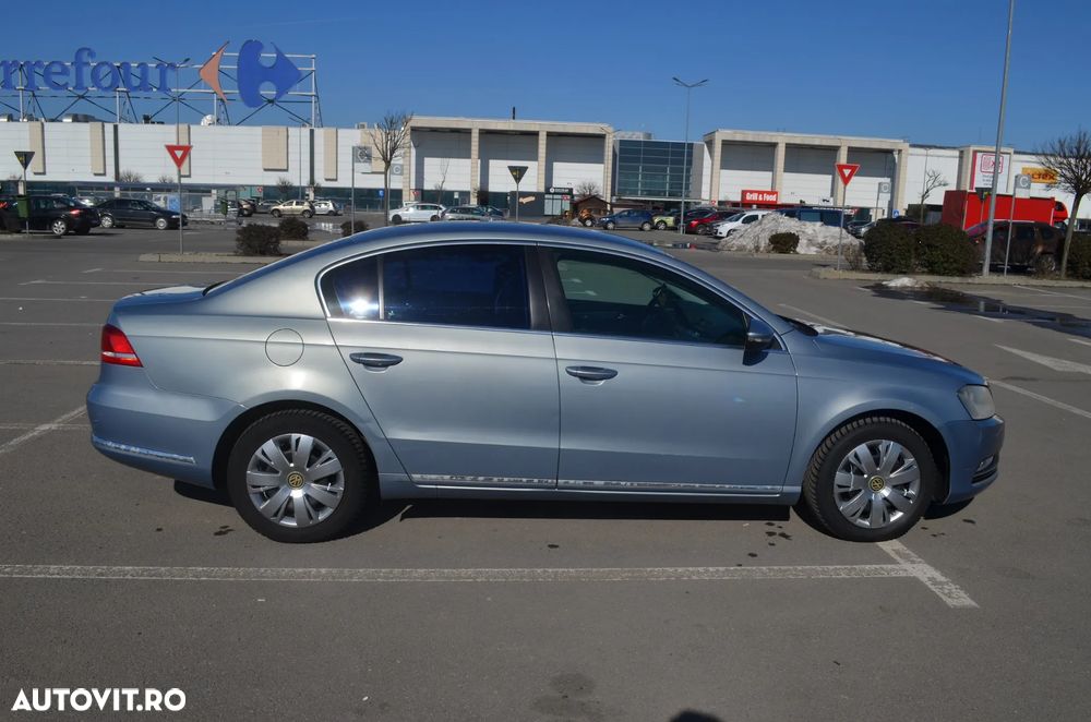 Volkswagen Passat 1.6 TDI BlueMotion Technology Trendline - 1