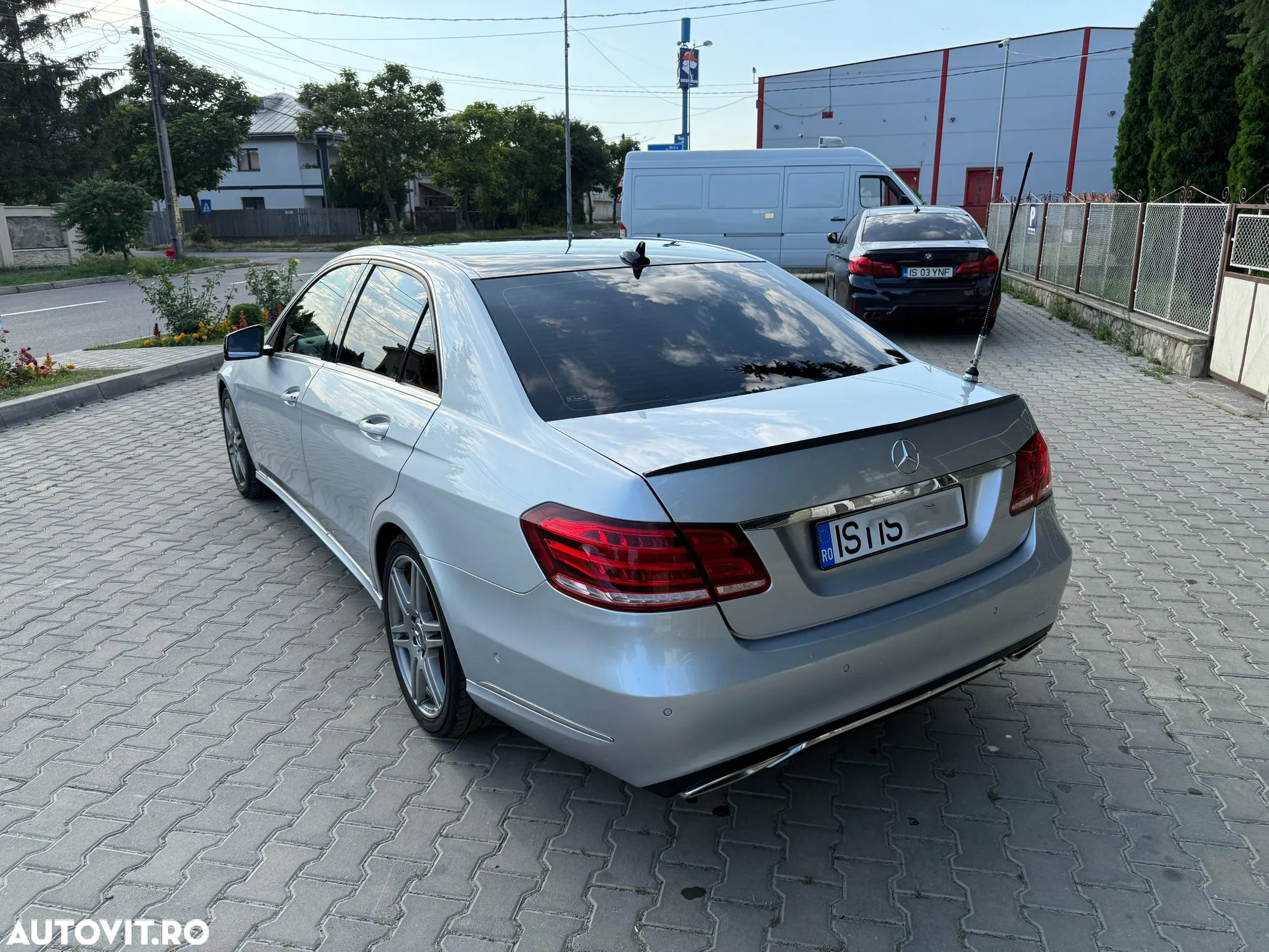Mercedes-Benz E - 3
