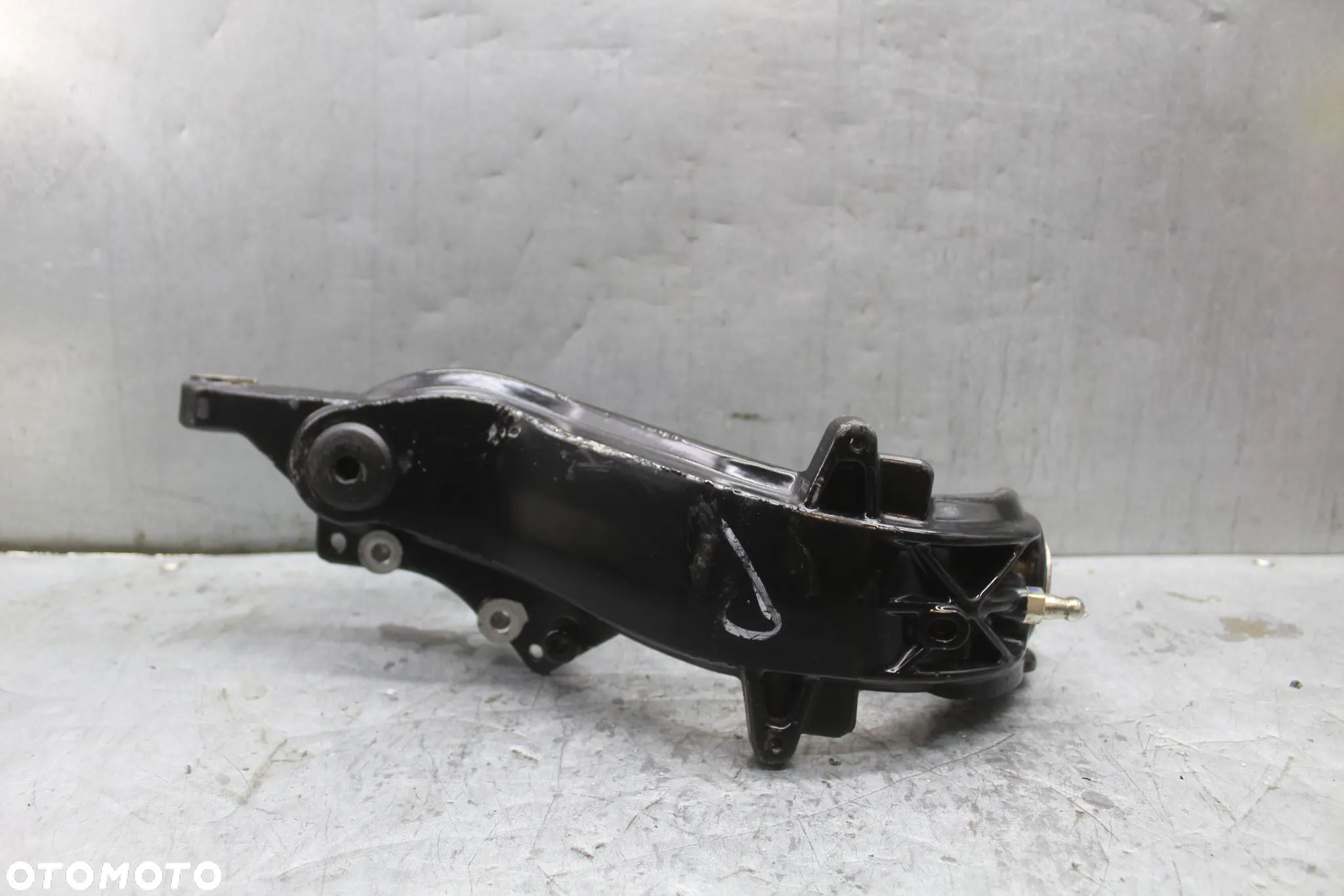 Peugeot metropolis 400 Zwrotnica wahacz piasta - 1