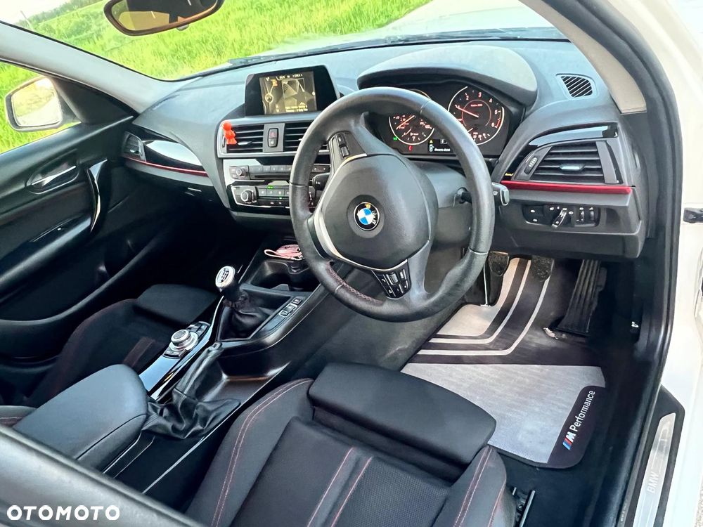 BMW Seria 1 116d EfficientDynamics Sport Line - 11