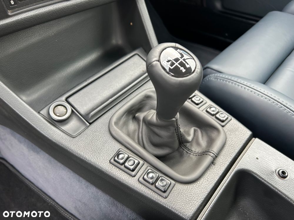 BMW Seria 3 320i - 28