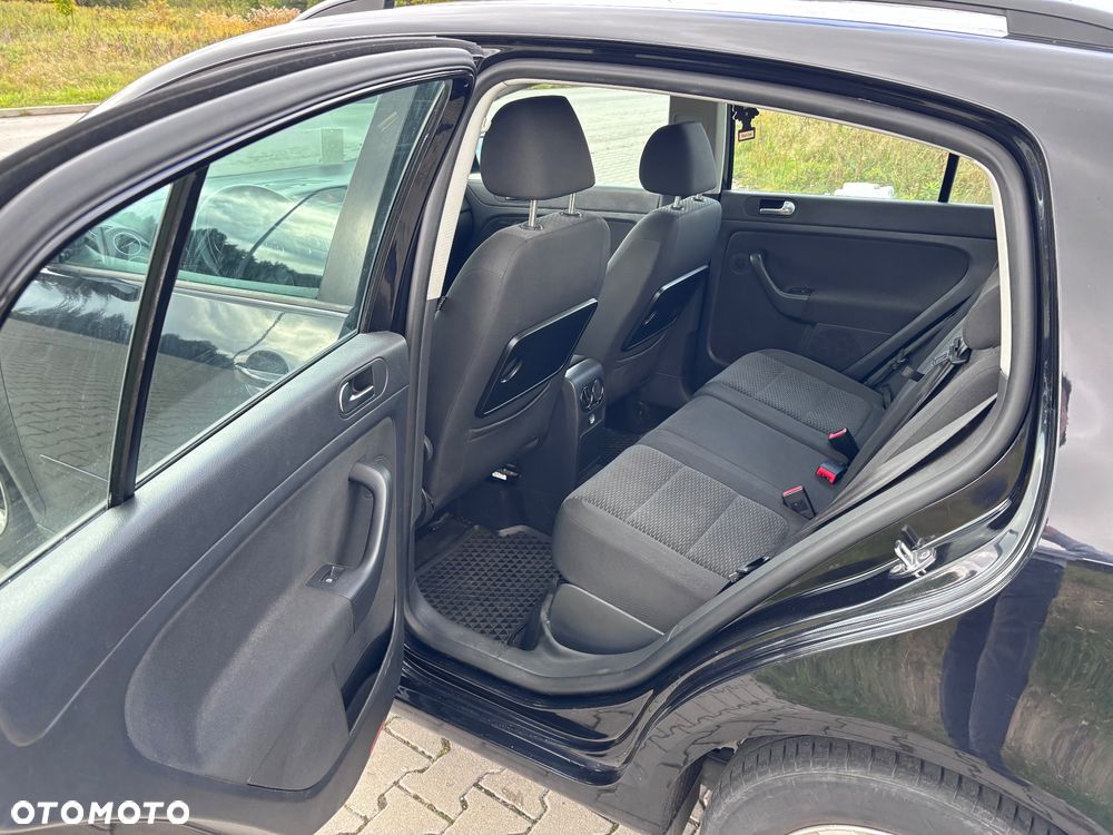 Volkswagen Golf Plus - 10