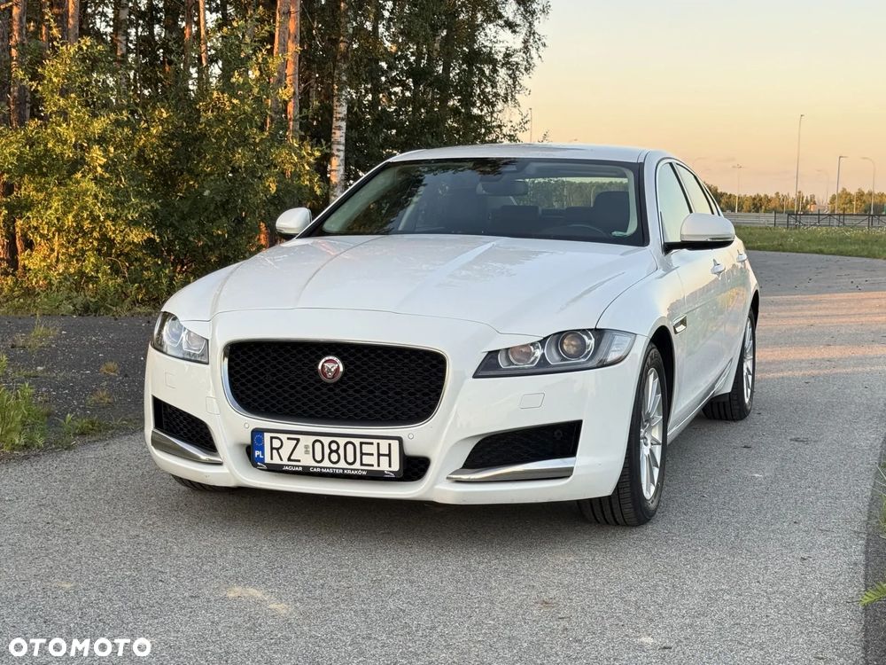 Jaguar XF 2.0 i4D AWD Prestige - 1