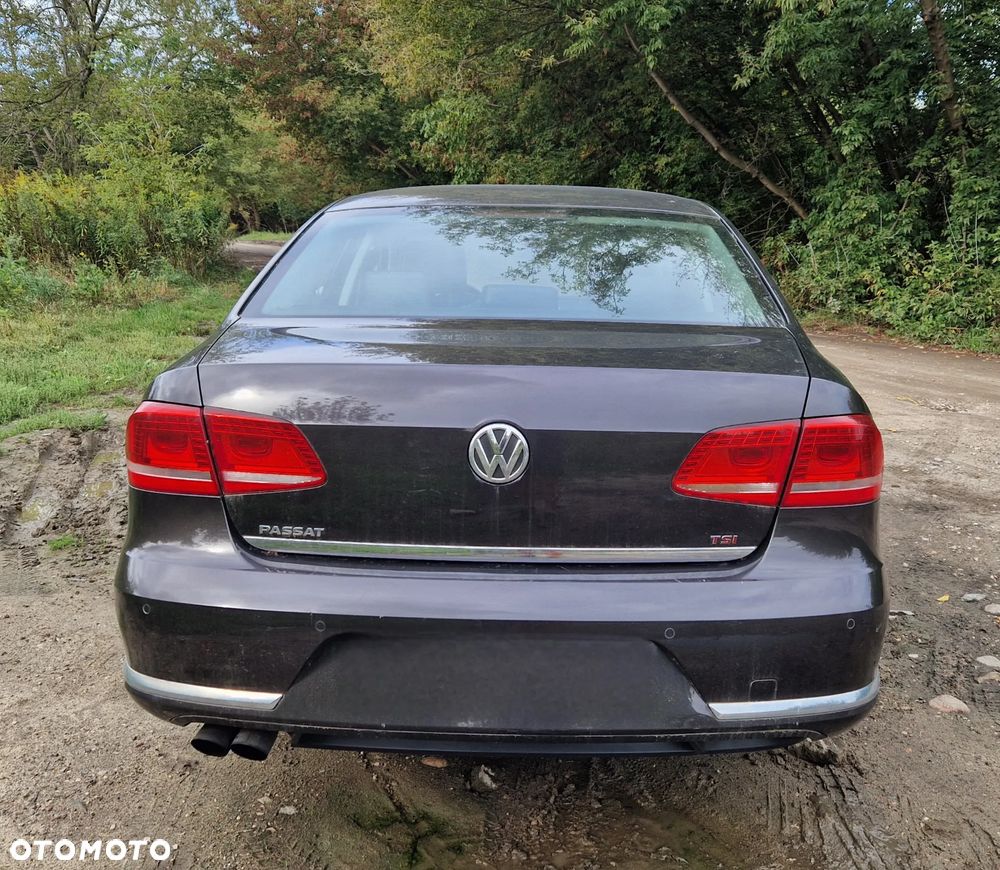 Volkswagen Passat 1.8 TSI Comfortline DSG - 11