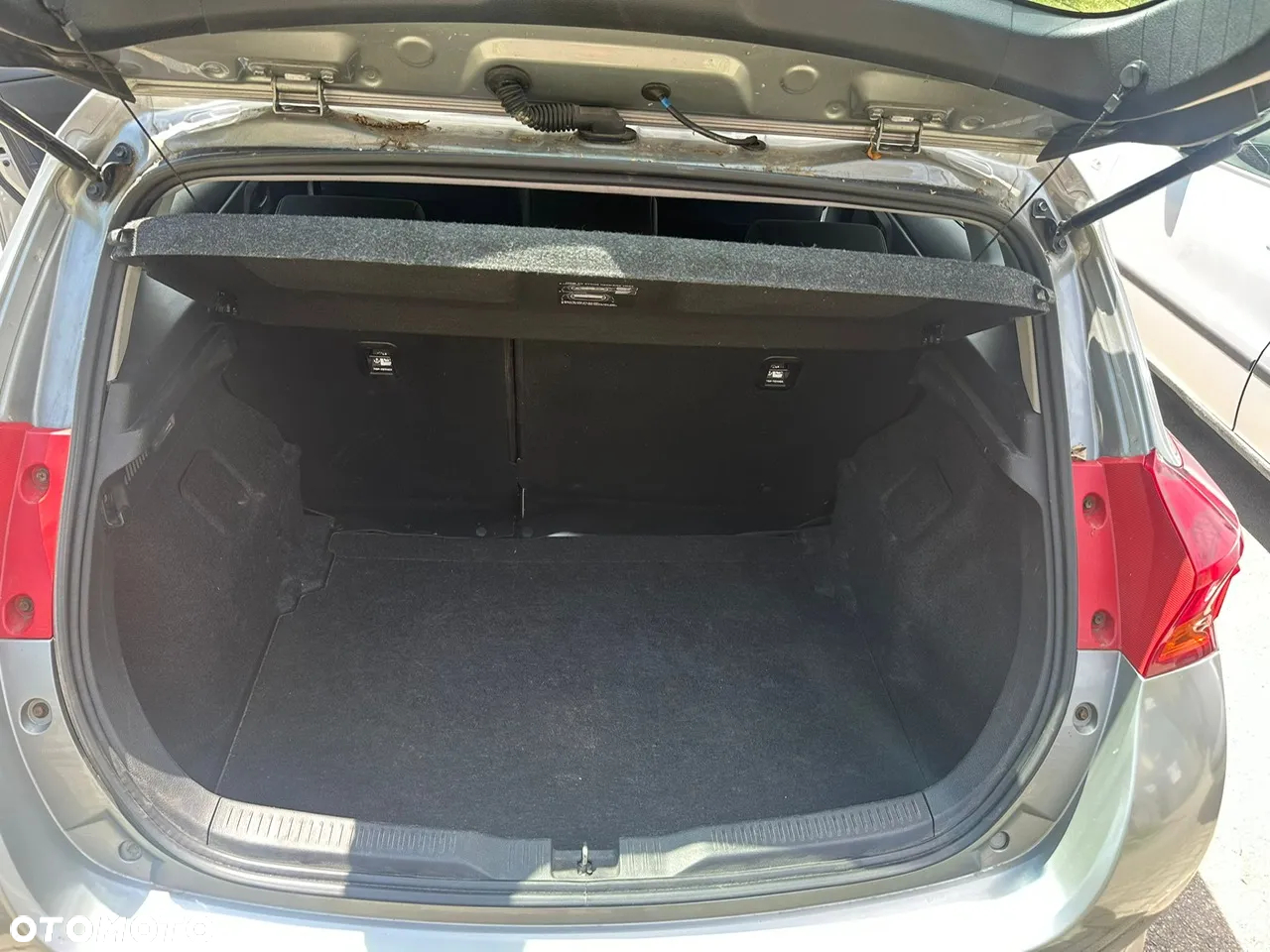 Toyota Auris 1.33 VVT-i Active - 9