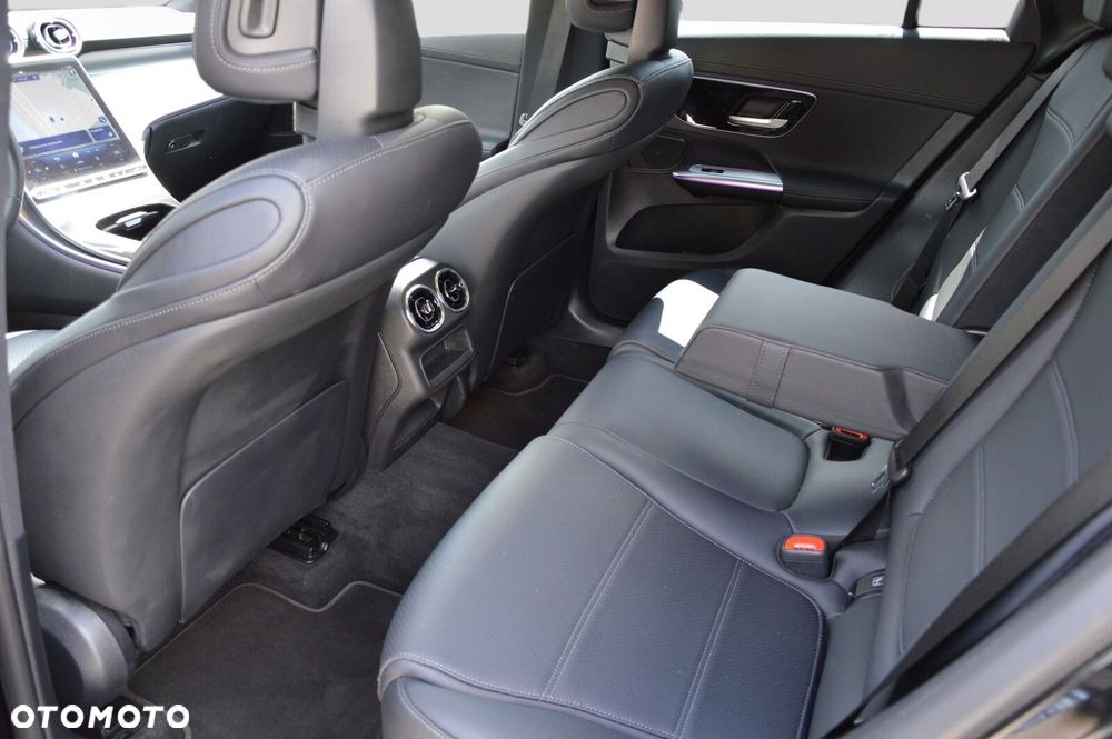 Mercedes-Benz GLC - 23