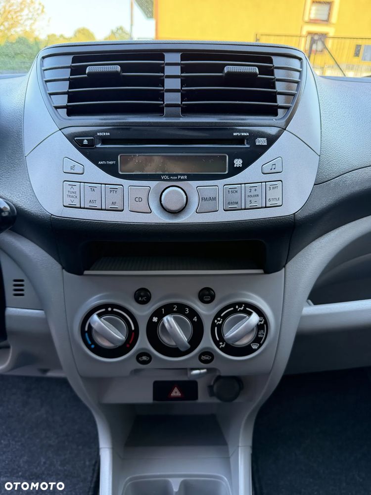 Nissan Pixo 1.0 more - 8
