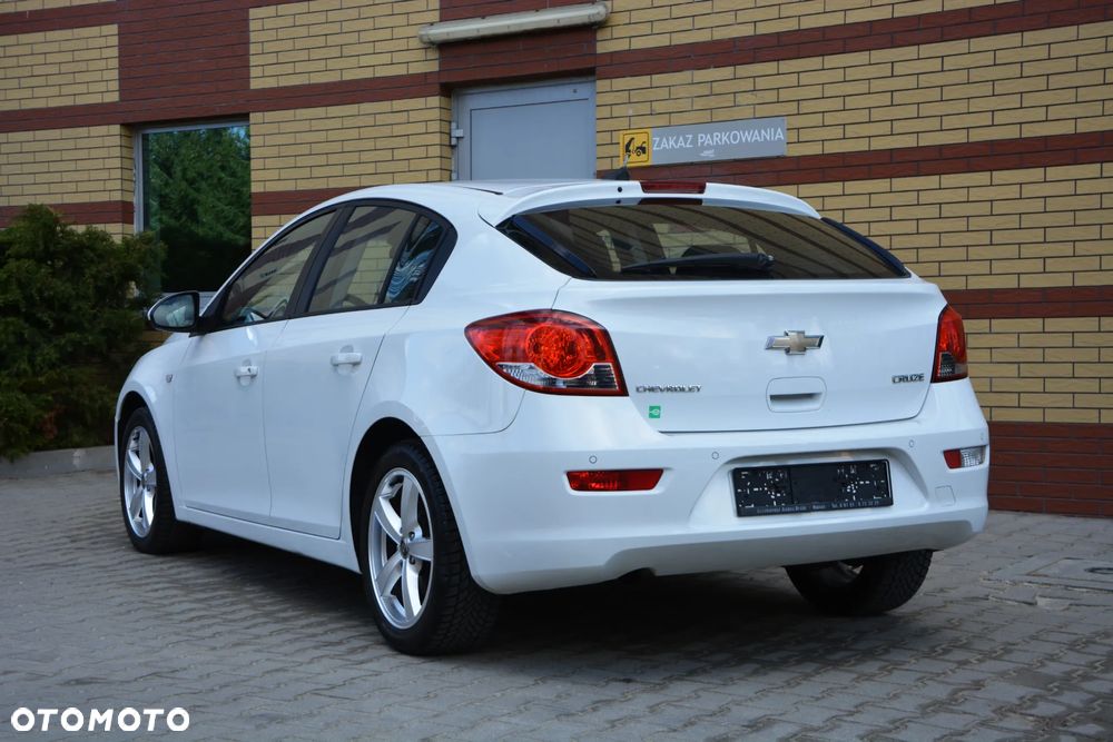 Chevrolet Cruze - 26
