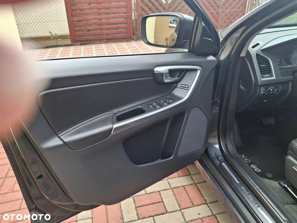 Volvo XC 60 D3 Drive-E Momentum - 10