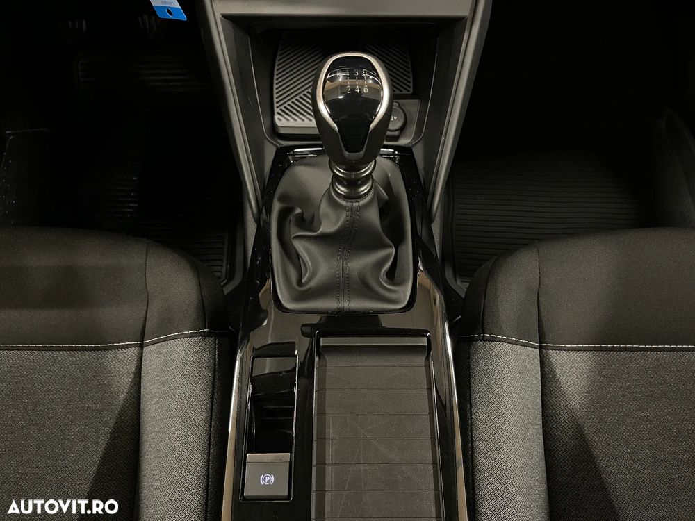 Citroën C4 BlueHDi 110 Stop&Start FEEL - 26