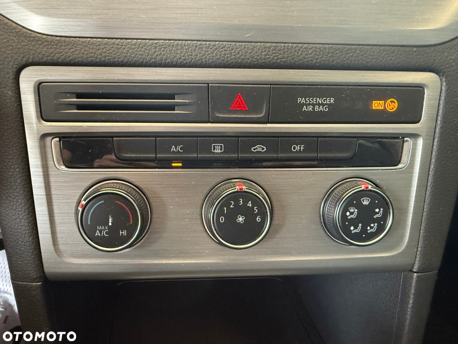Volkswagen Golf Sportsvan - 25