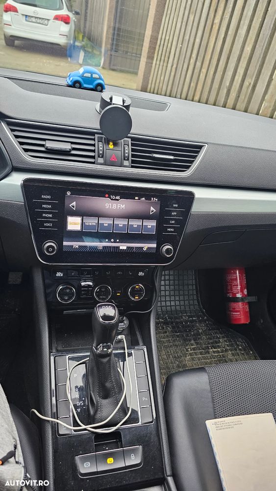 Skoda Superb 2.0 TDI DSG Ambition - 8