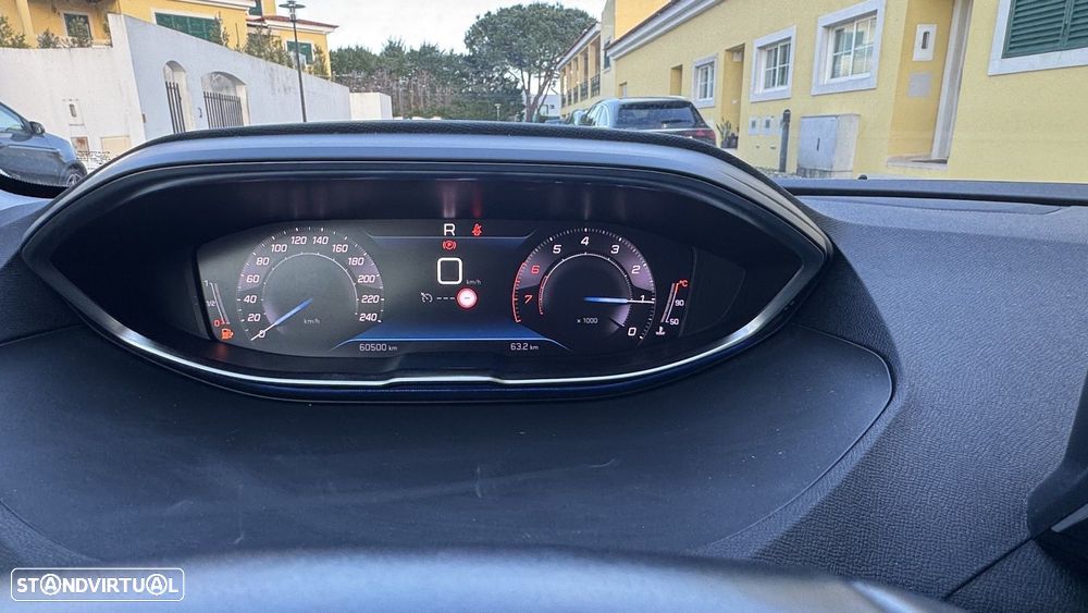 Peugeot 5008 1.2 PureTech Allure Pack EAT8 - 15