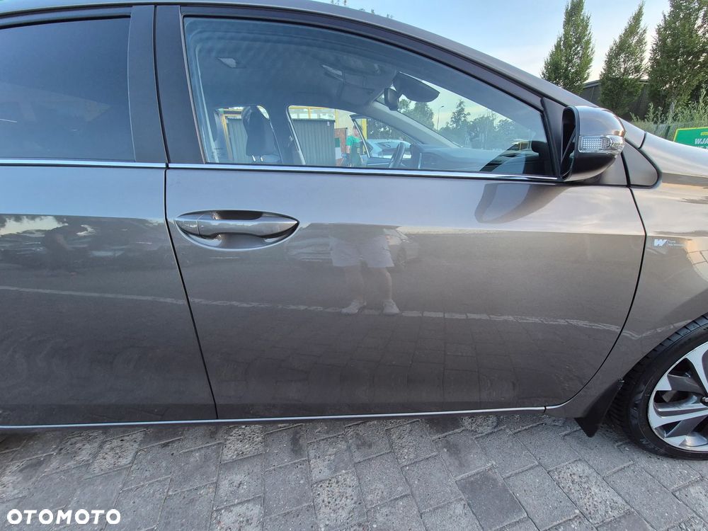 Toyota Corolla - 16