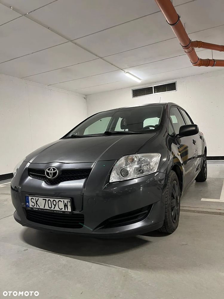 Toyota Auris - 1