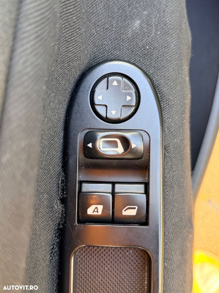 Peugeot 207 1.4 HDI Trendy - 15