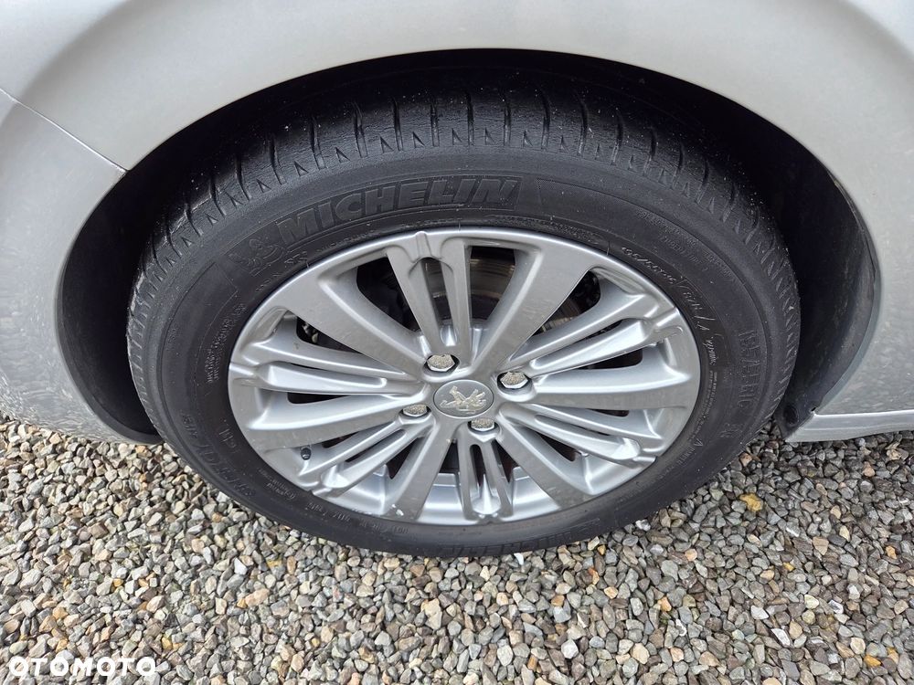 Peugeot 208 PureTech 110 Stop & Start Active - 26