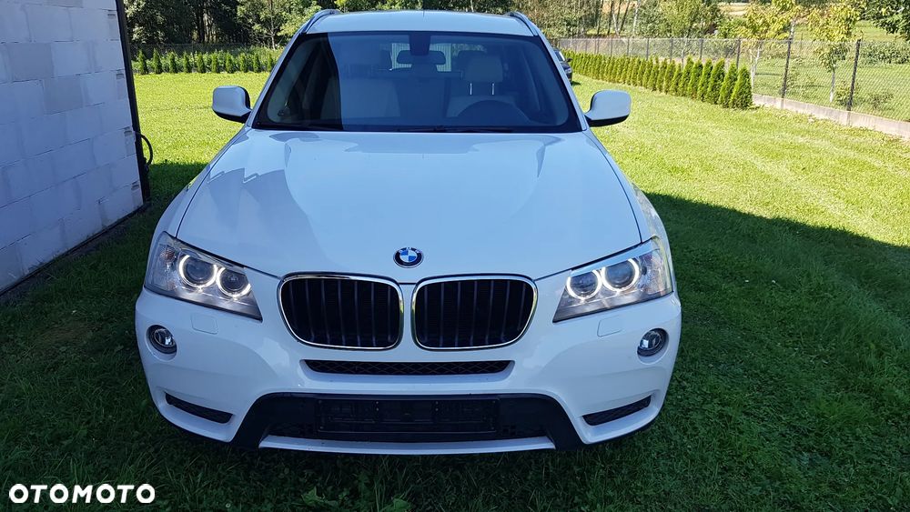 BMW X1 xDrive18d Sport Line - 1