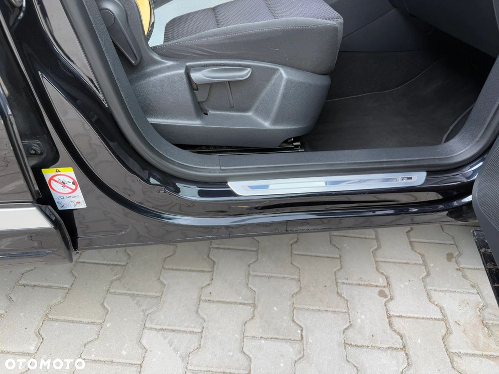 Volkswagen Tiguan - 23