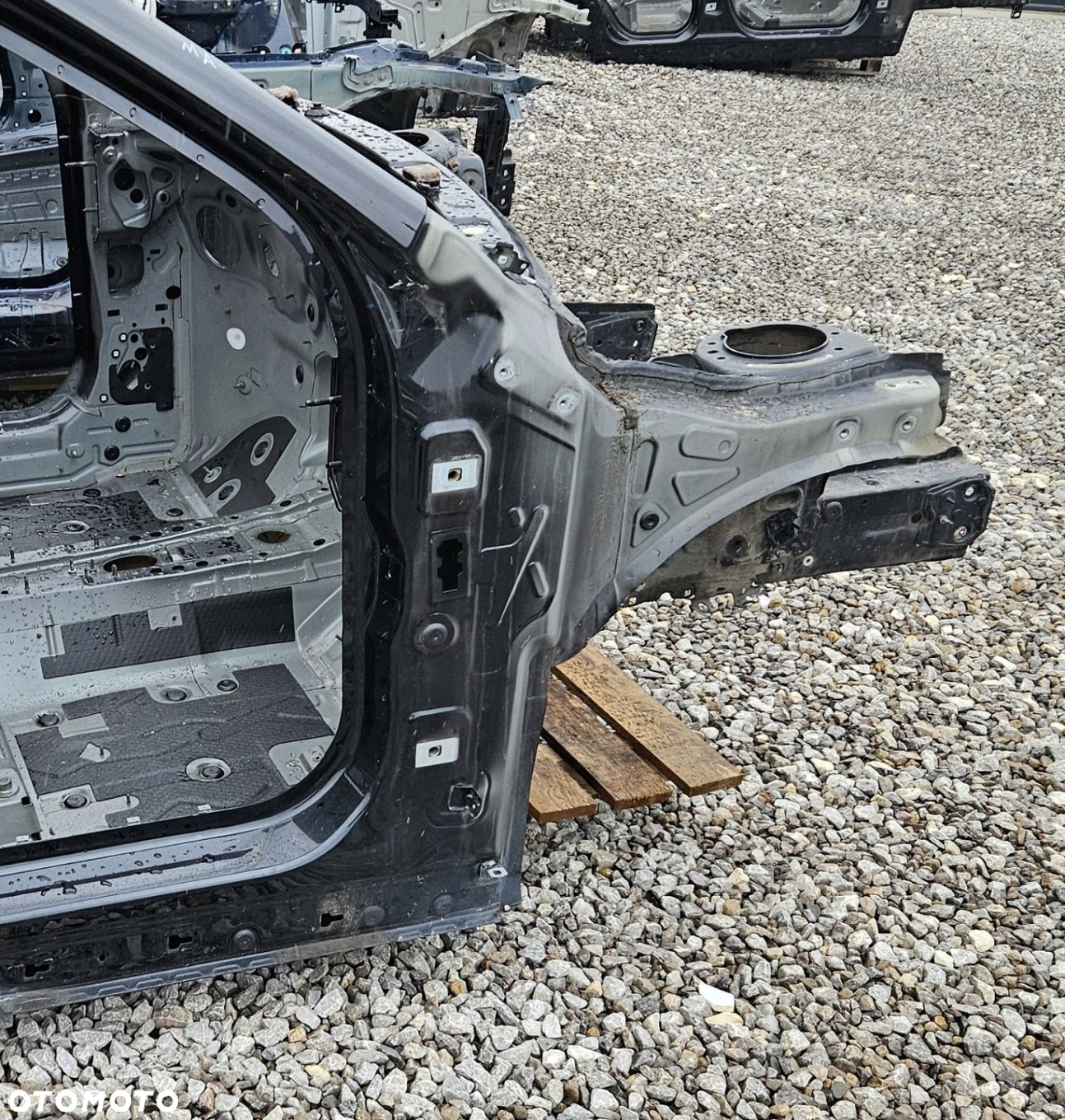 BMW F48 X1 ĆWIARTKA PRAWA PRAWY PRZÓD FARTUCH PODŁUŻNICA SŁUPEK A B - 2
