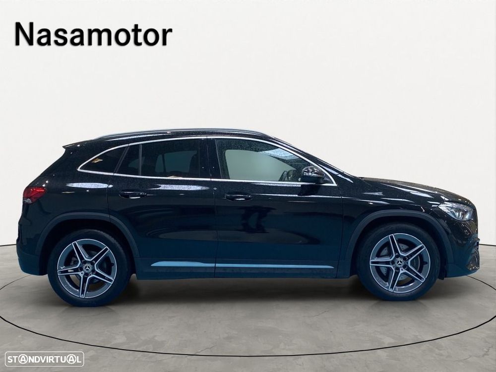 Mercedes-Benz GLA 200 - 4