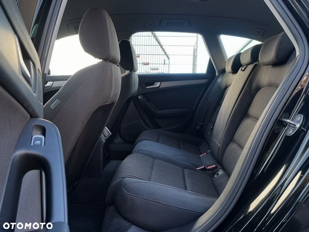 Audi A4 Avant - 8