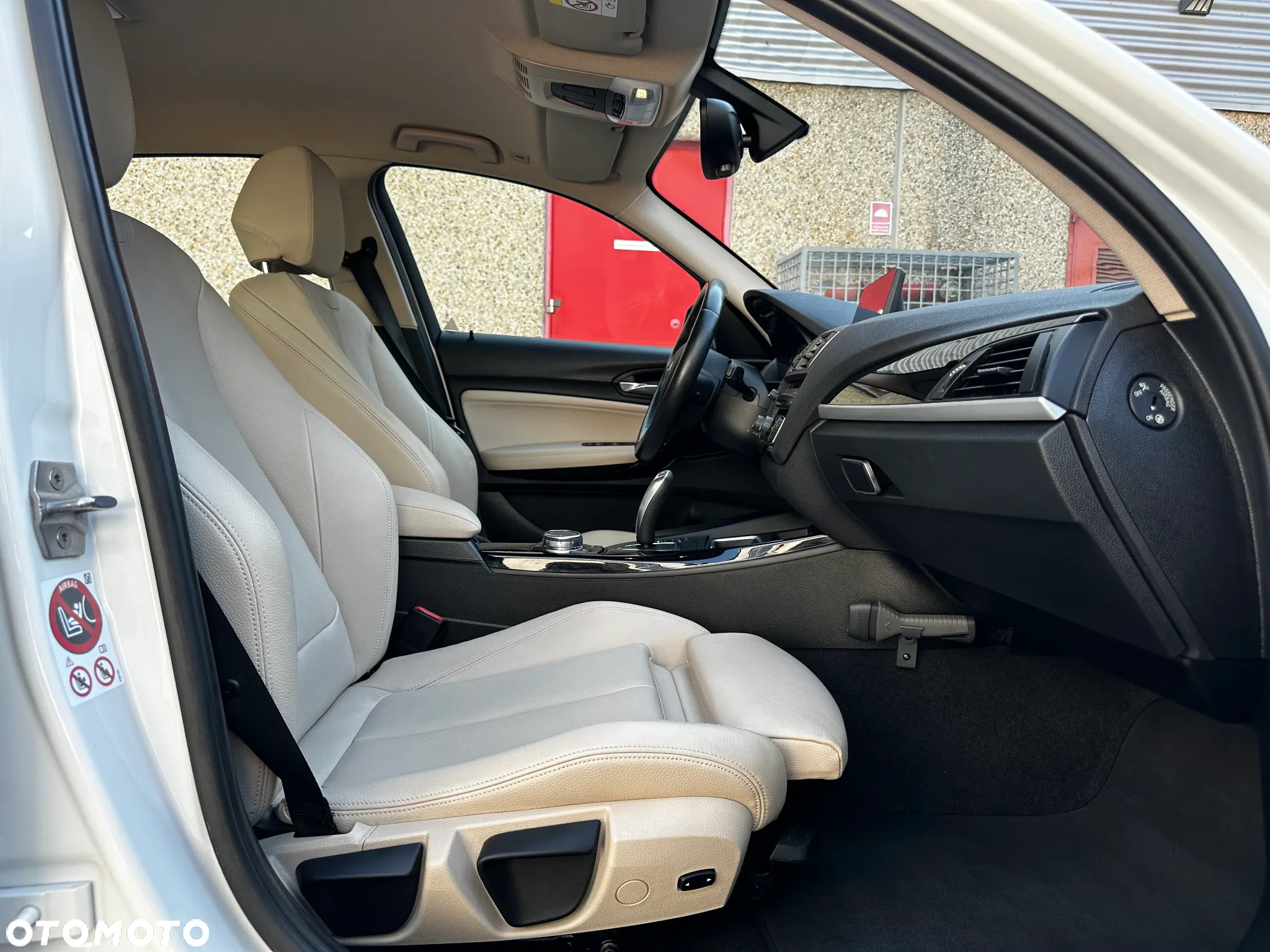 BMW Seria 1 118i Sport Line - 23