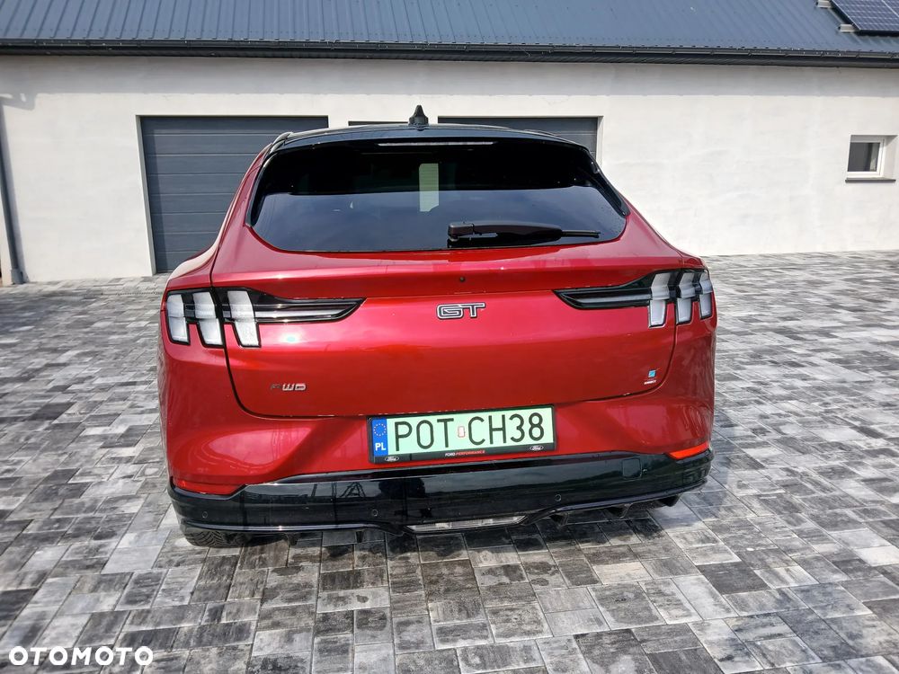 Ford Mustang Mach-E AWD GT - 4