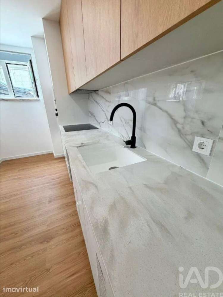 Apartamento T3 em Beato de 90 m2 - Grande imagem: 3/18