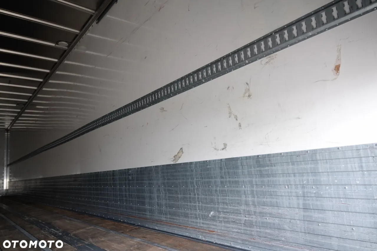 Fruehauf KONTENER / KOFFER / 2 OSIE / SAF / 2021 ROK / BARDZO MOCNA PODŁOGA: SZYNA-DESKA - 16