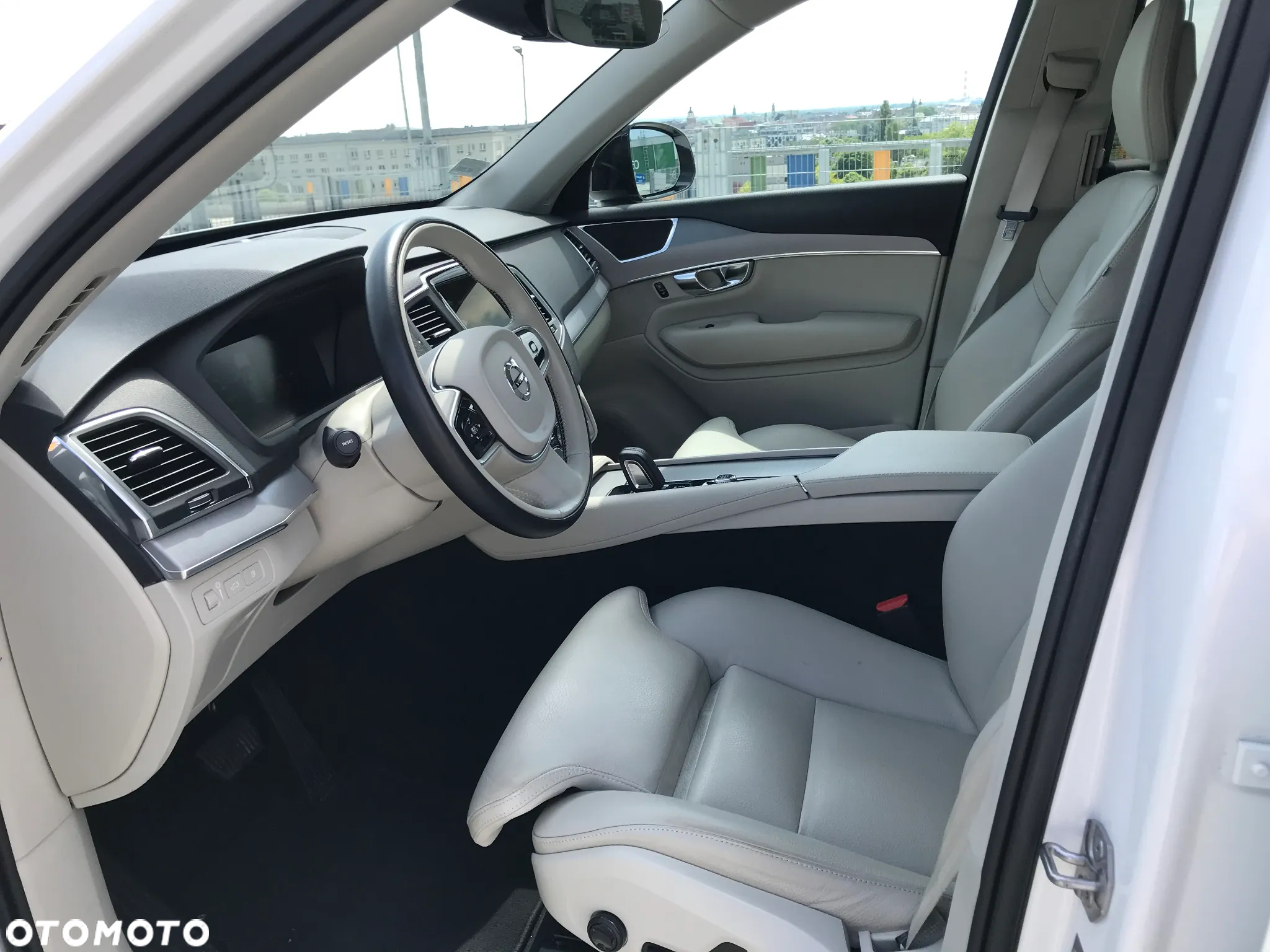 Volvo XC 90 T8 AWD Plug-In Hybrid R-Design 7os - 22