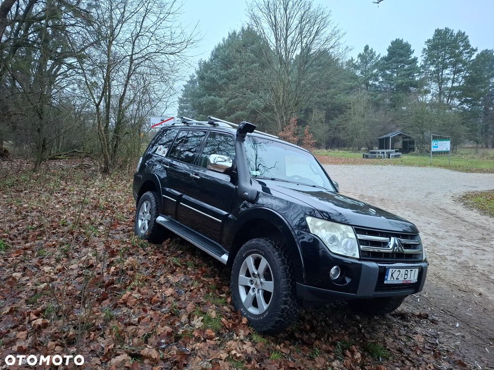 Mitsubishi Pajero - 4