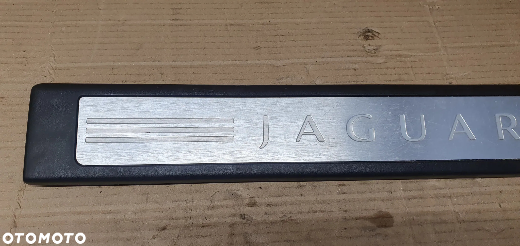 Nakładka listwa osłona progu prawy przód Jaguar XF X250 8X23-13200-AF - 2