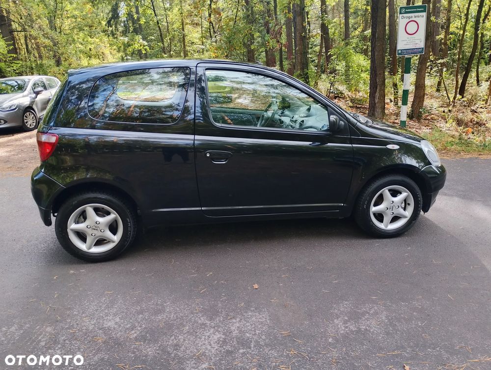 Toyota Yaris - 7