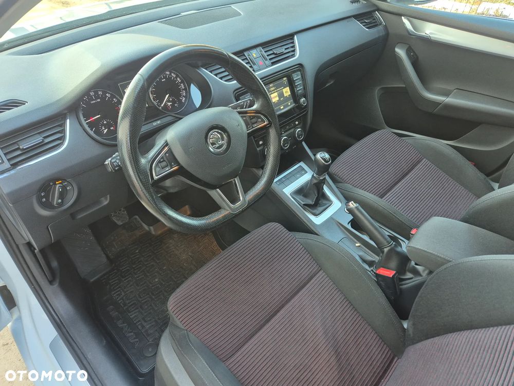 Skoda Octavia 1.6 TDI (Green tec) Ambition - 8