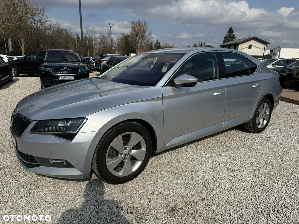 Skoda Superb 2.0 TDI 4x4 Style DSG - 3