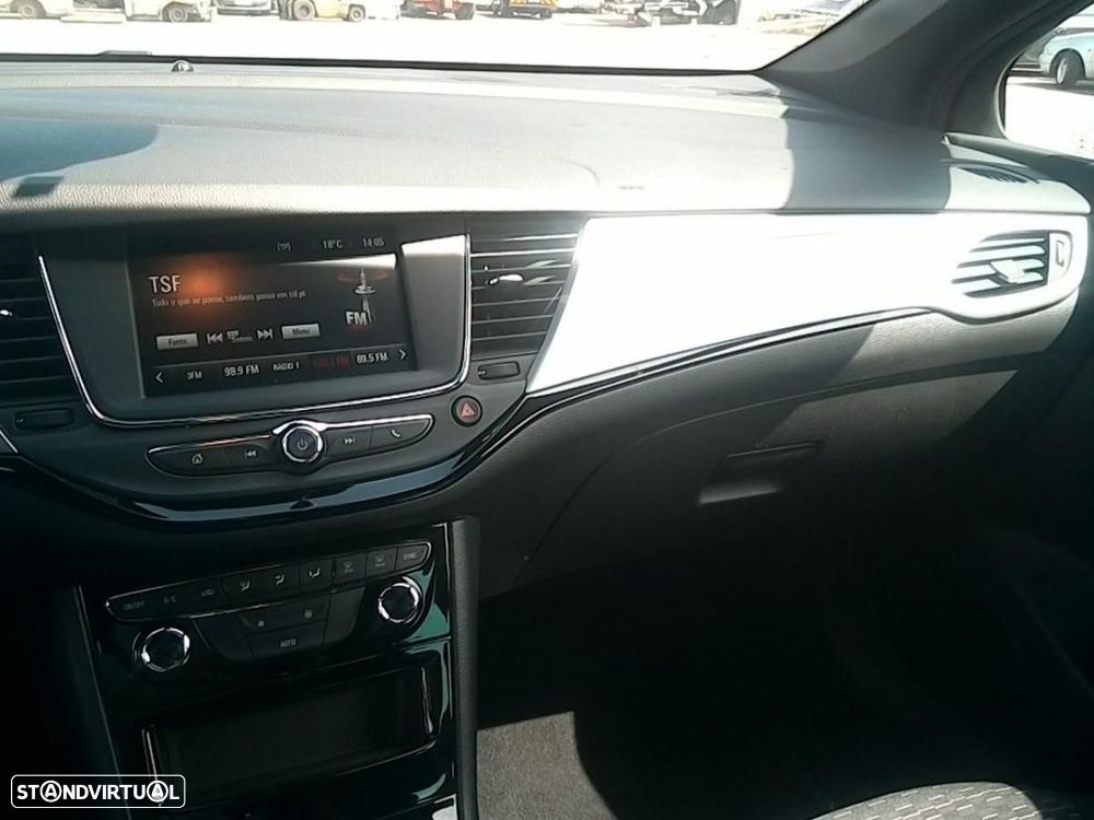 Opel Astra 1.5 D GS Line S/S - 4