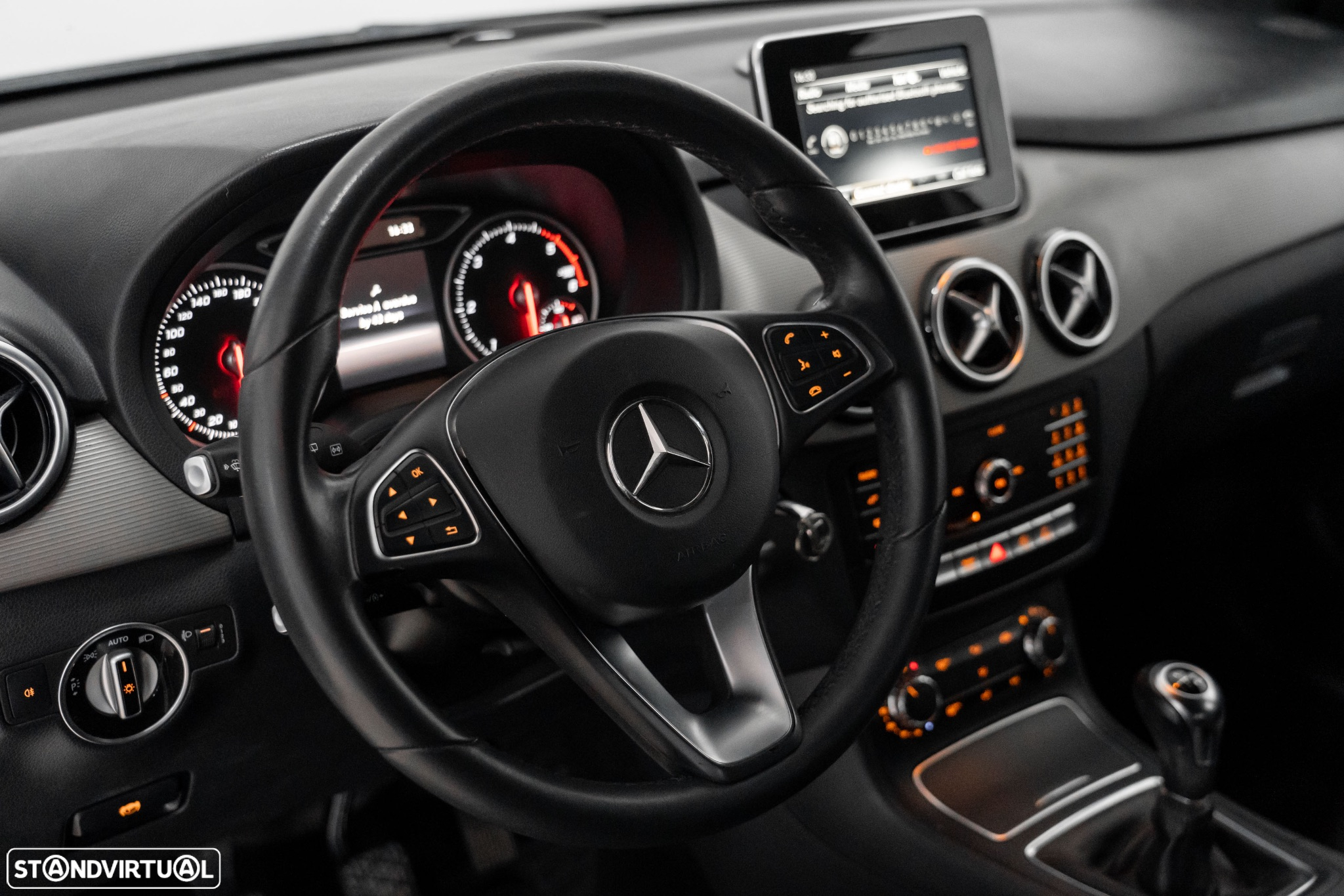 Mercedes-Benz B 180 d Style - 8