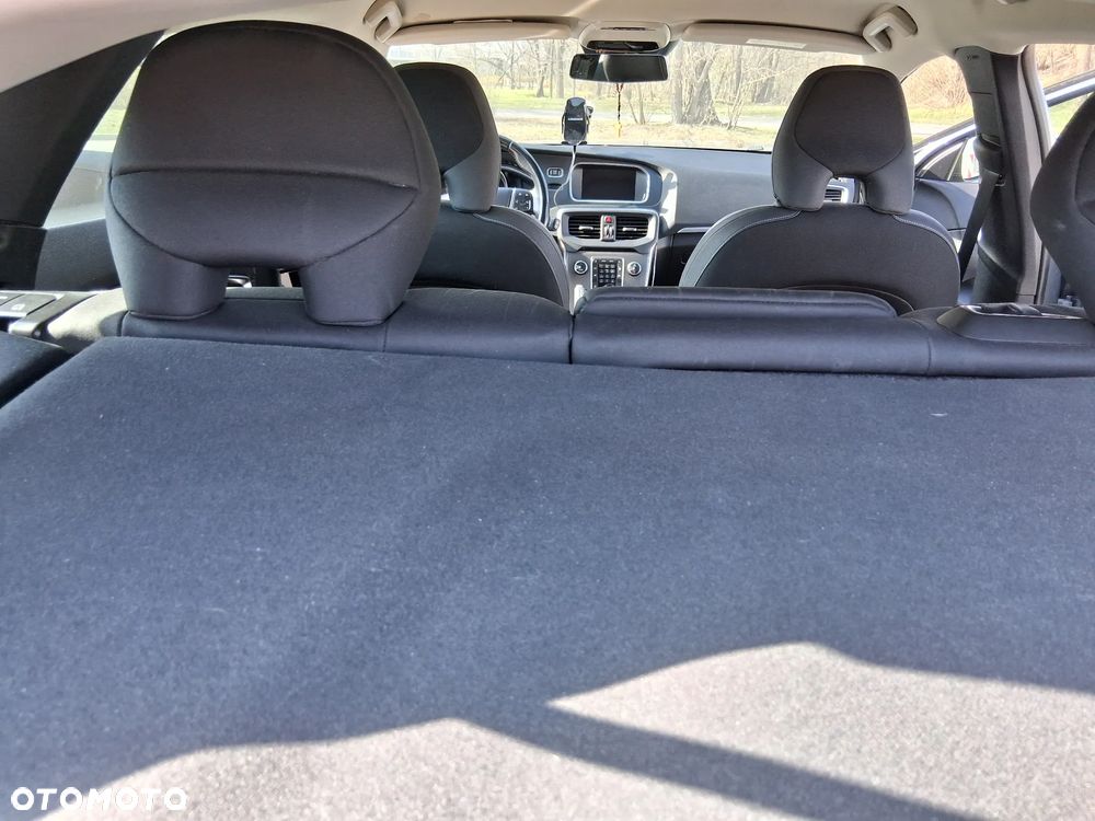 Volvo V40 - 17