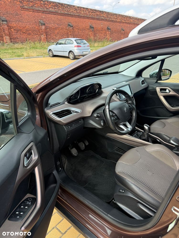 Peugeot 2008 e-HDi FAP 92 STOP & START Allure - 13