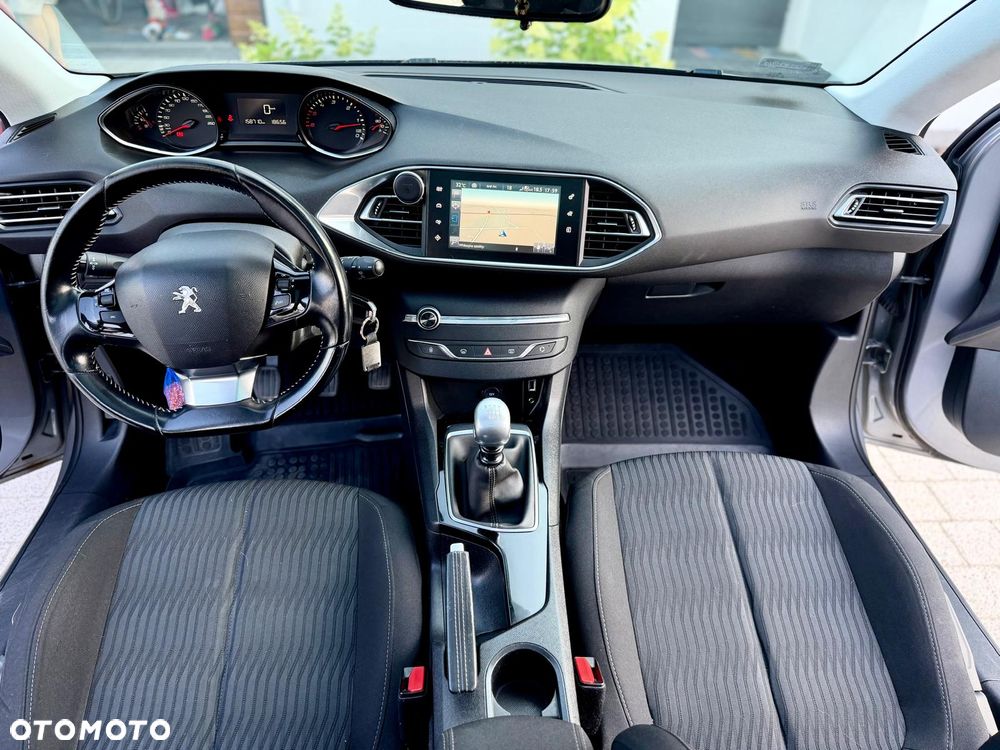 Peugeot 308 1.6 BlueHDi Allure S&S - 10