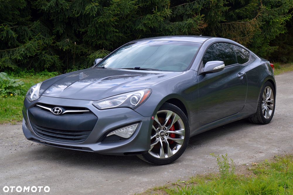 Hyundai Genesis Coupe - 3