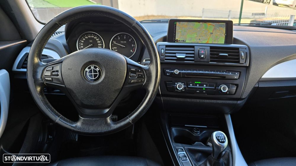 BMW 116 d EfficientDynamics - 12