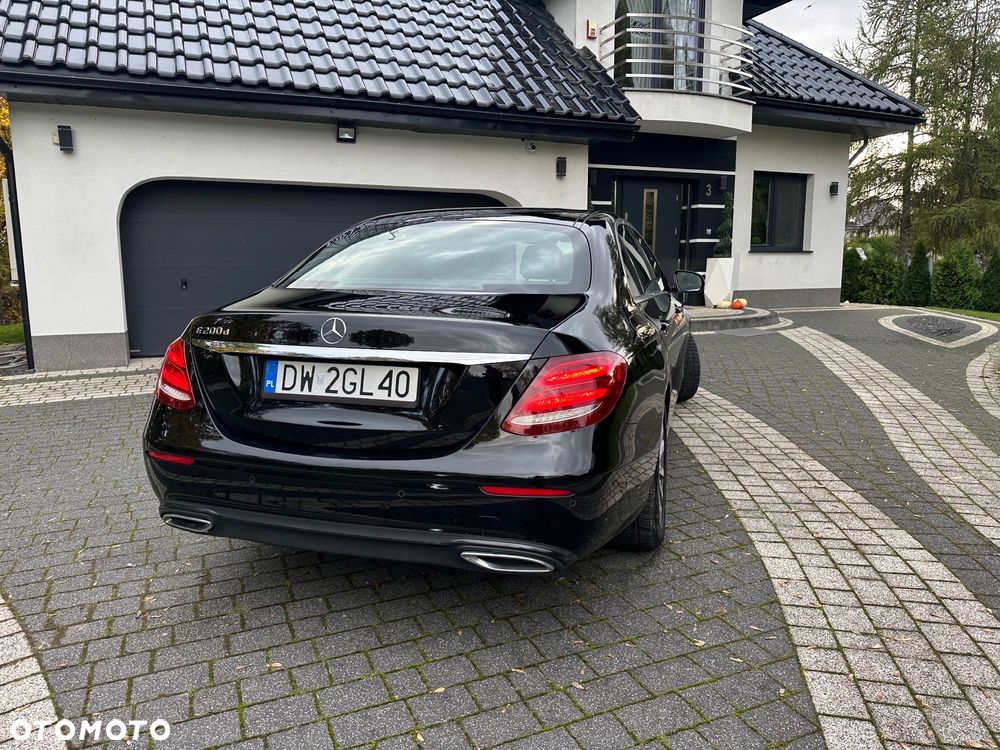 Mercedes-Benz Klasa E 200 d 9G-TRONIC - 13